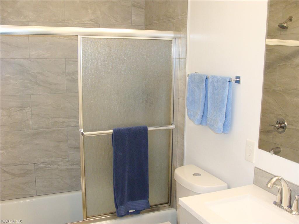 LAKEWOOD VILLAS - Residential