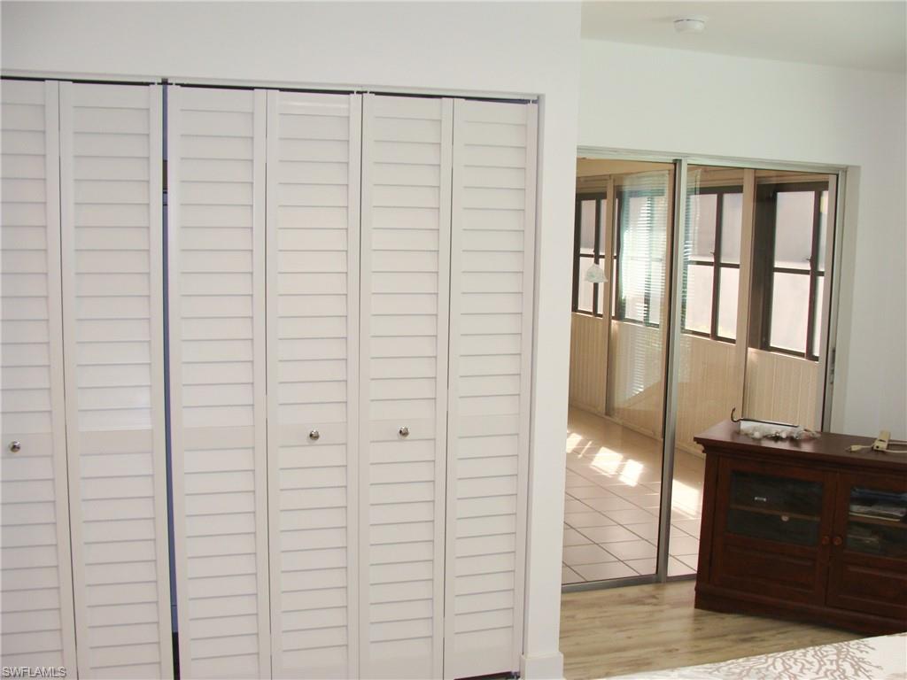 LAKEWOOD VILLAS - Residential