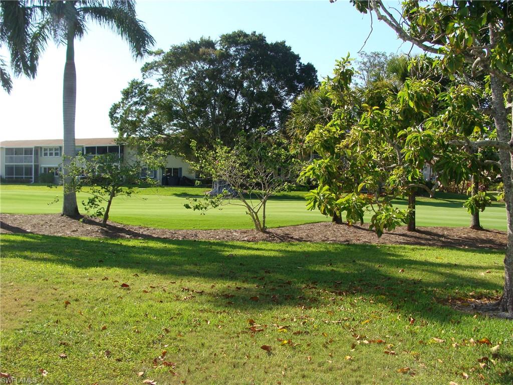 LAKEWOOD VILLAS - Residential