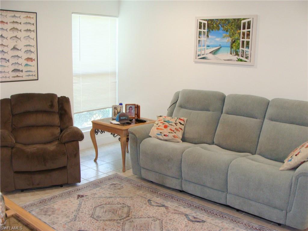 LAKEWOOD VILLAS - Residential