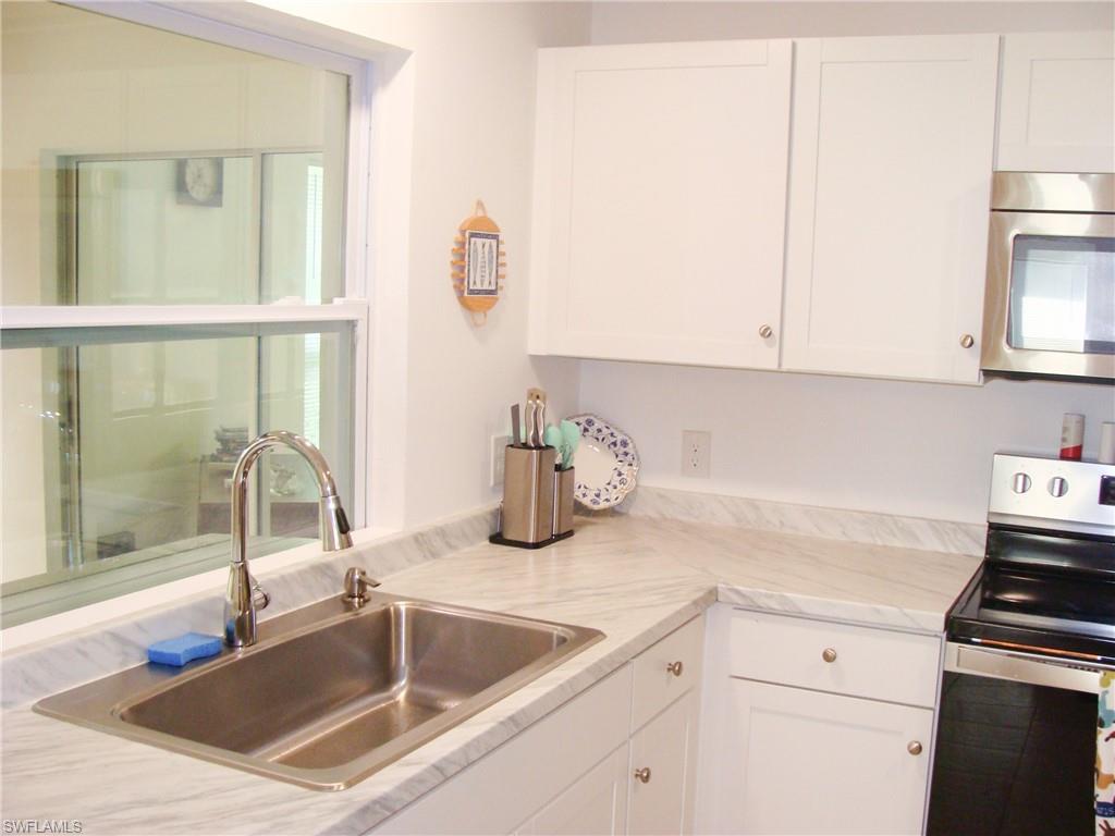 LAKEWOOD VILLAS - Residential