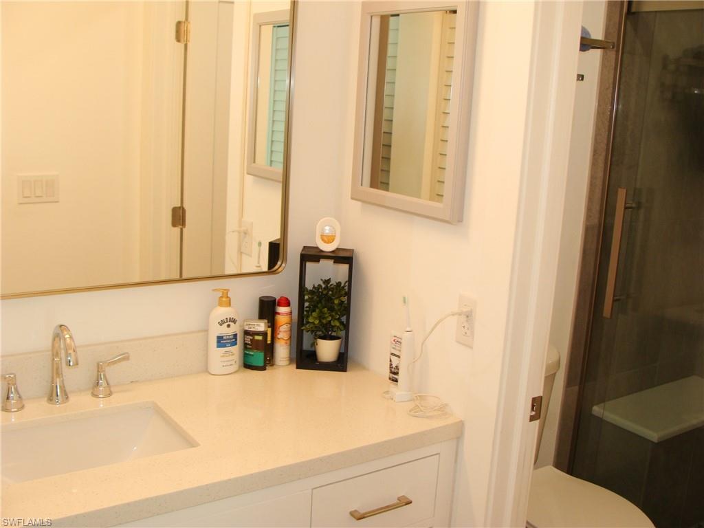 LAKEWOOD VILLAS - Residential