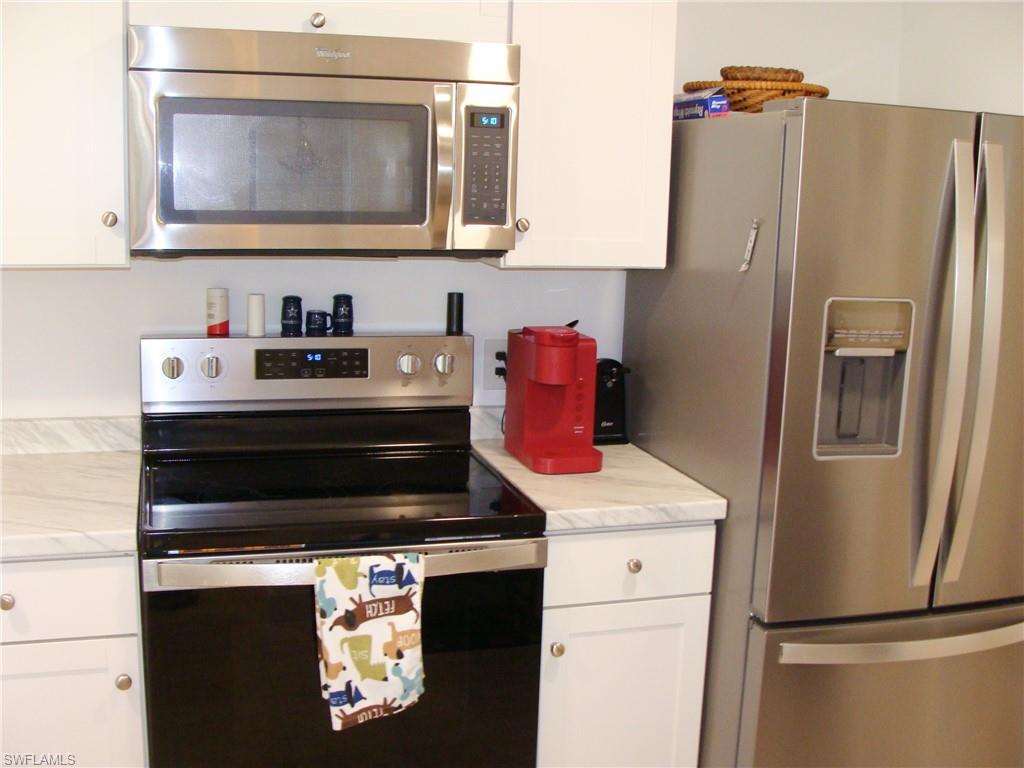 LAKEWOOD VILLAS - Residential