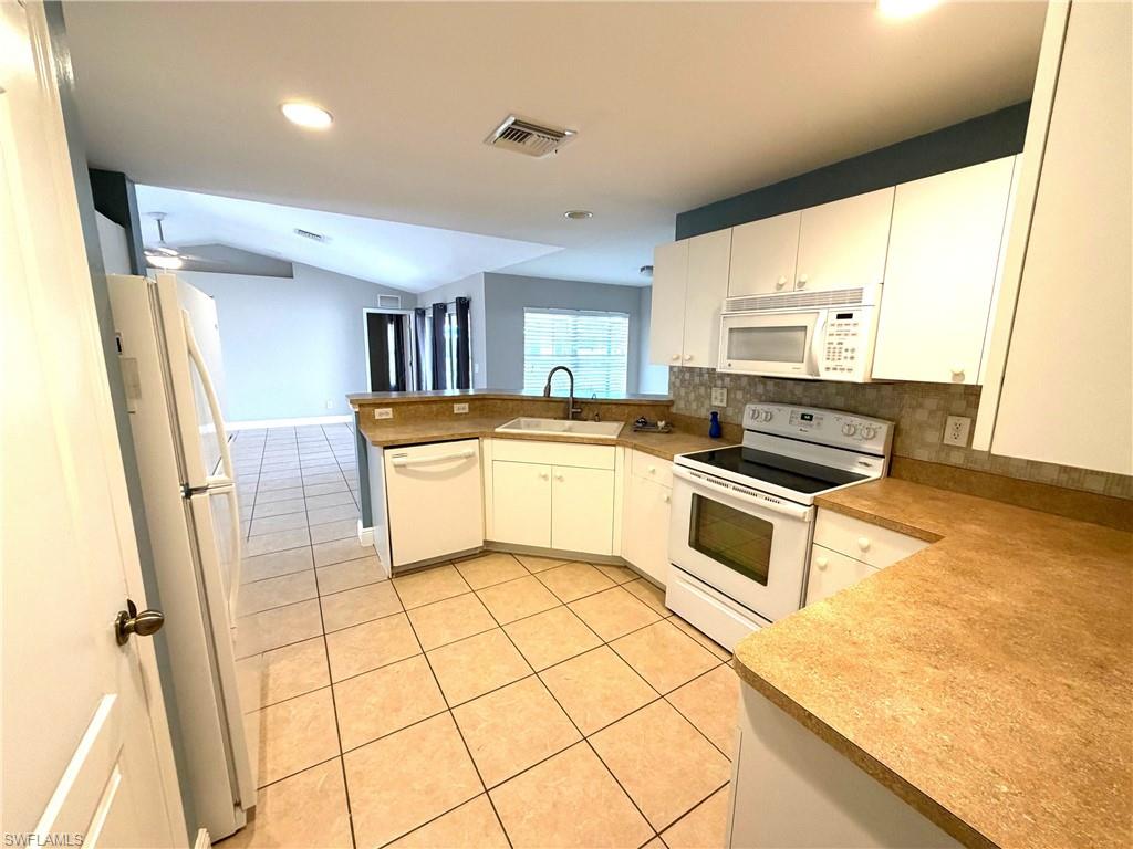 CAPE CORAL - Residential Lease