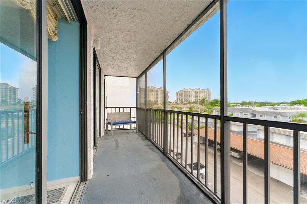 SCHOONER BAY - Residential