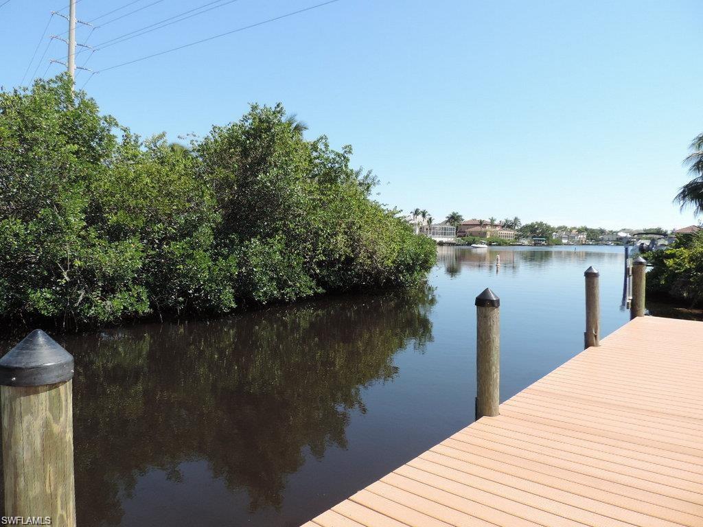 ISLAND PARK WOODLANDS - Residential