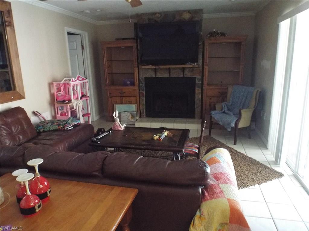 ISLAND PARK WOODLANDS - Residential