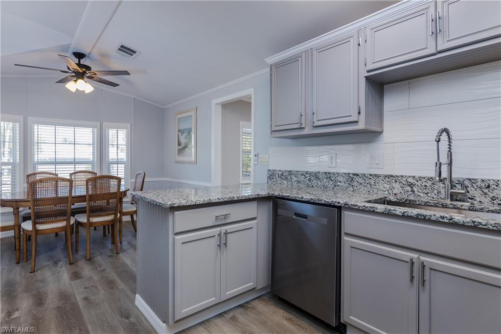 CORKSCREW WOODLANDS - Residential