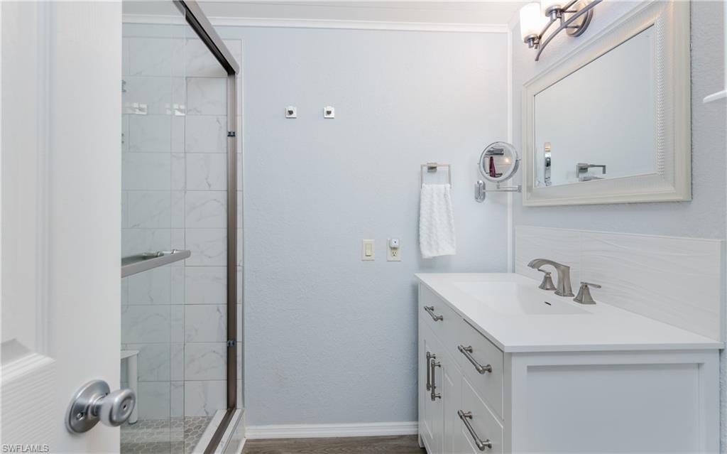 CORKSCREW WOODLANDS - Residential