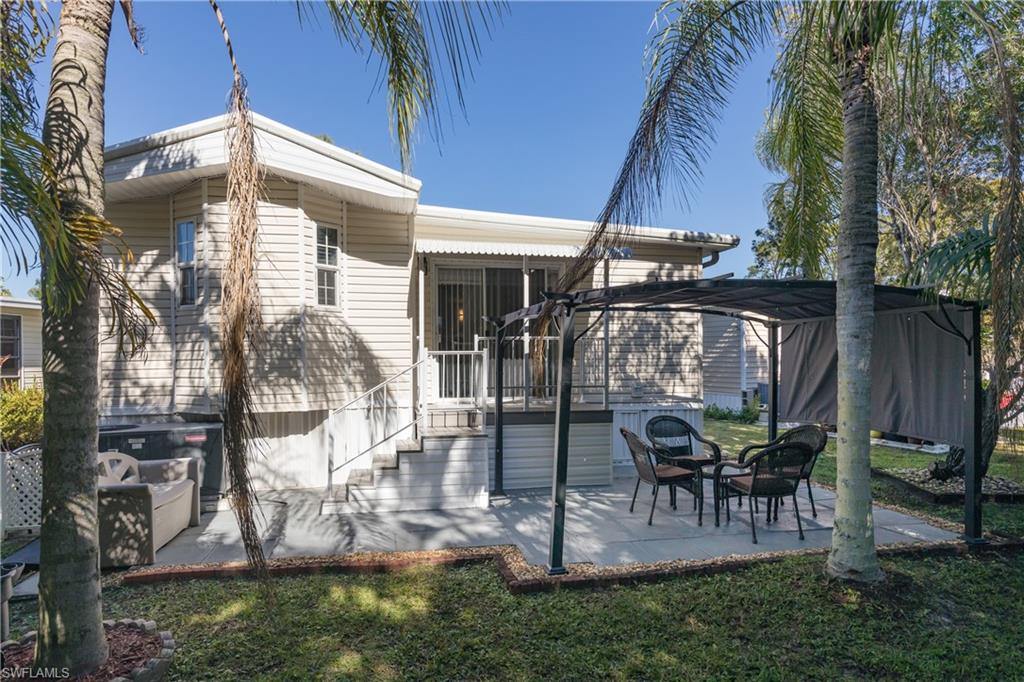 CORKSCREW WOODLANDS - Residential