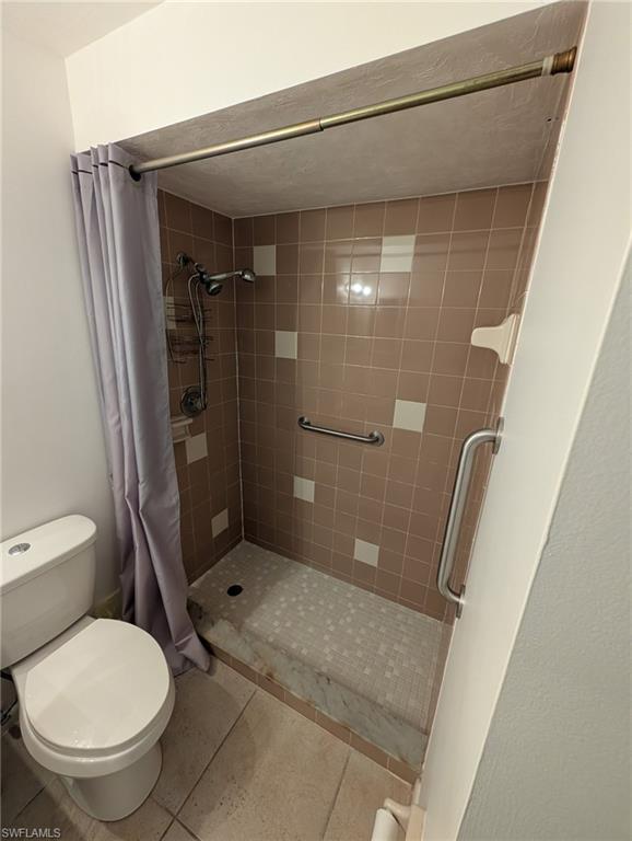 DANAH COURT CONDO - Residential