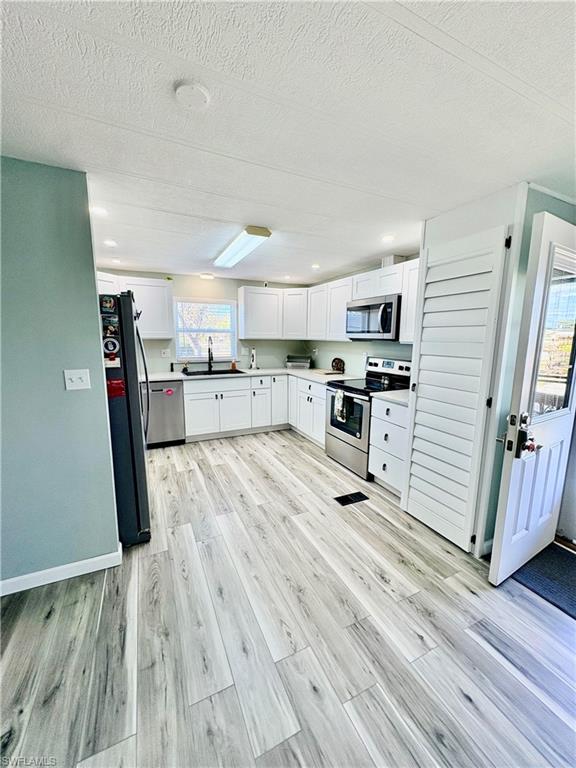 LAKE ARROWHEAD MOB VILLAGE - Residential