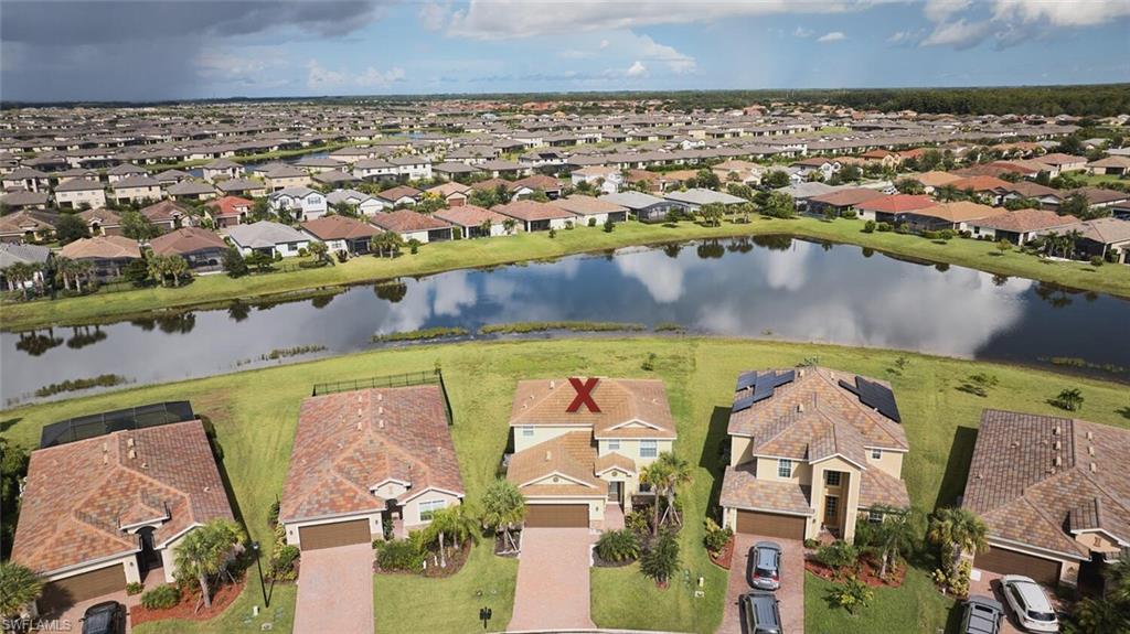 HAMPTON LAKES - Residential