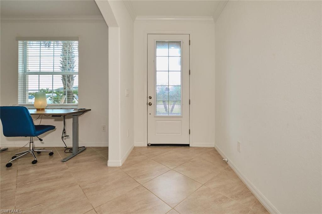 HAMPTON LAKES - Residential