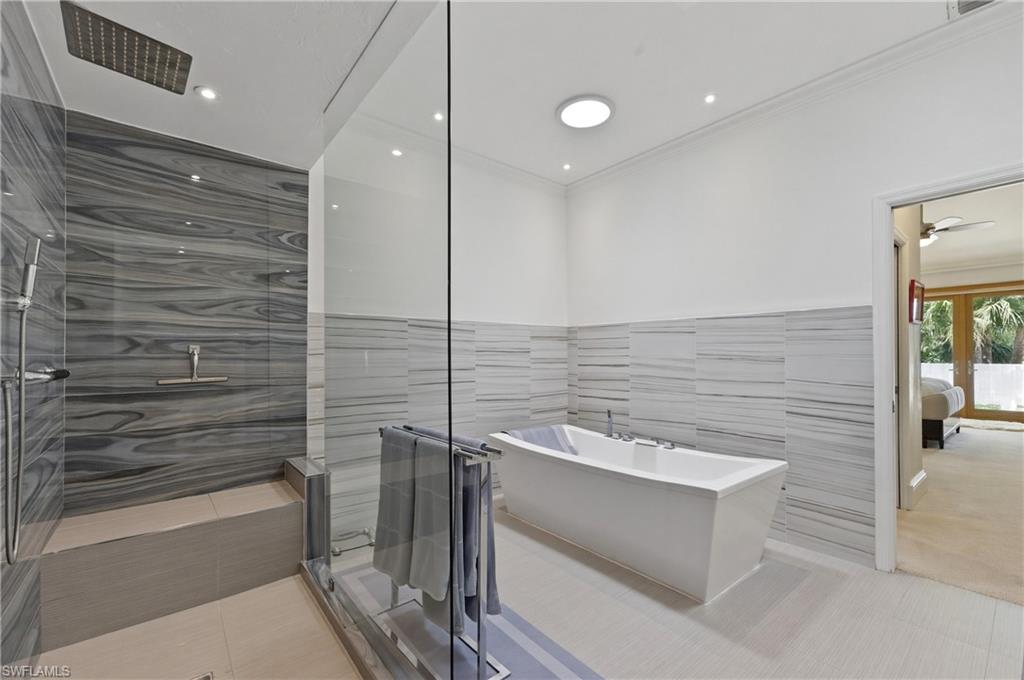 LEEWARD CAY - Residential