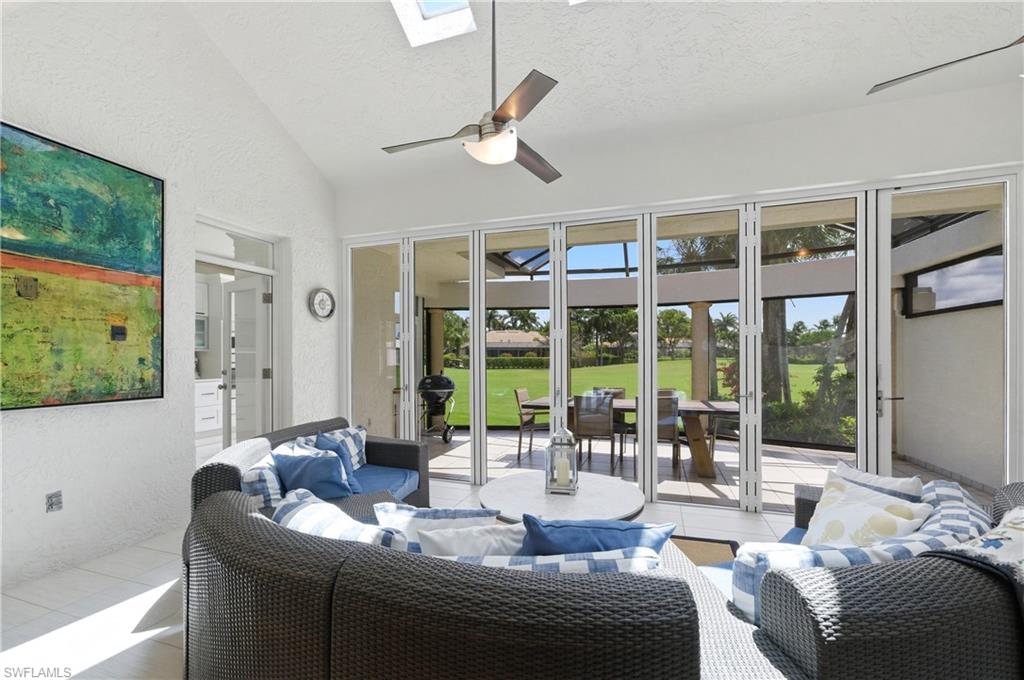 LEEWARD CAY - Residential