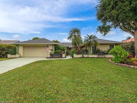 431 Forest Hills BLVD NAPLES FL 34113