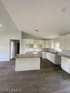 BANYAN VILLAGE - Residential