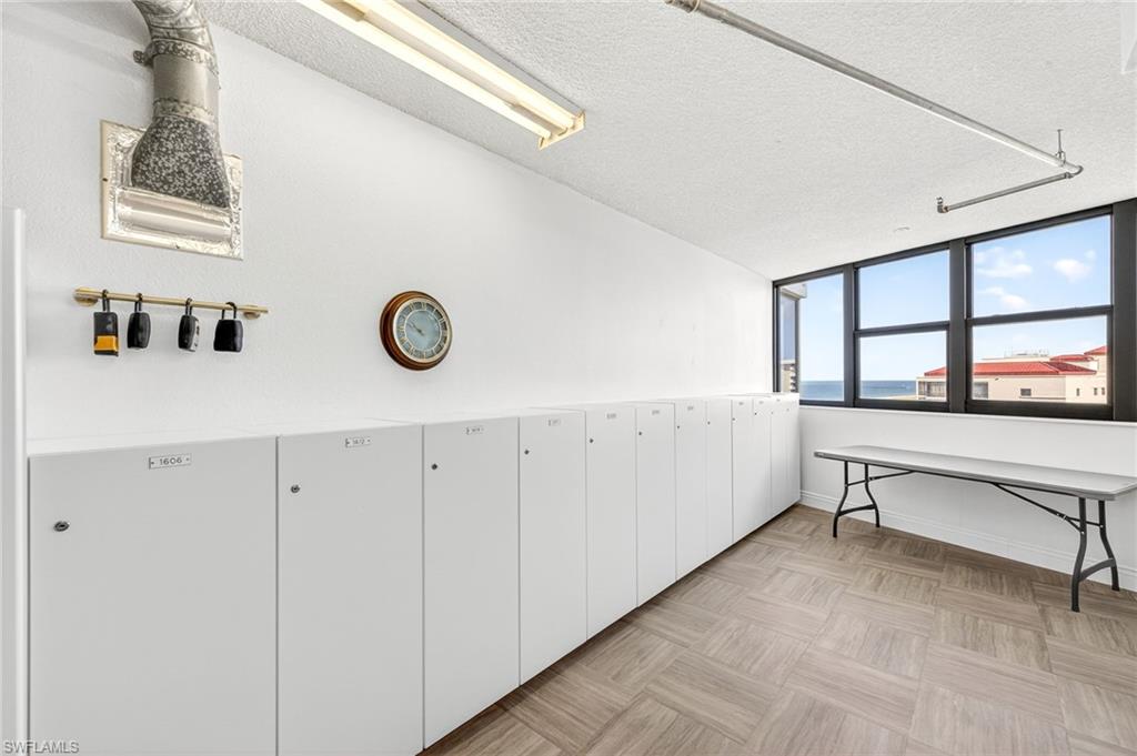 GULFVIEW APTS OF MARCO ISLAND - Residential Lease