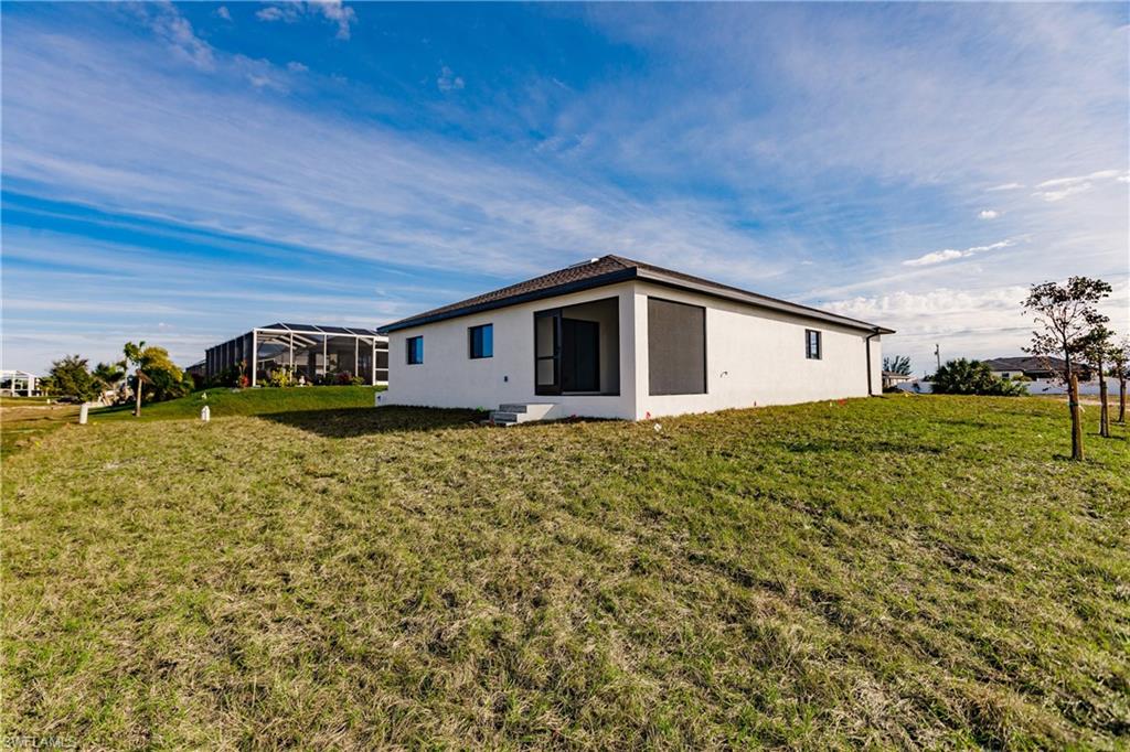 CAPE CORAL - Residential