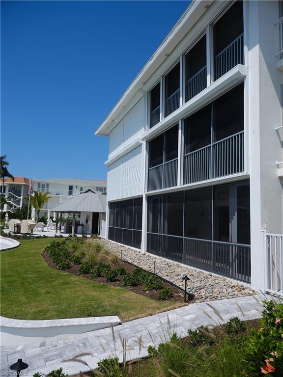 MOORINGS BAY APTS - Residential