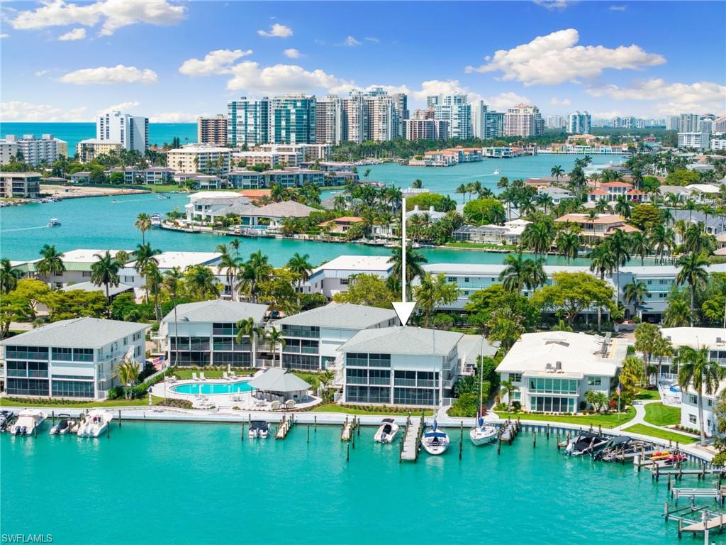 MOORINGS BAY APTS - Residential