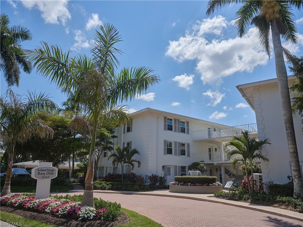 MOORINGS BAY APTS - Residential