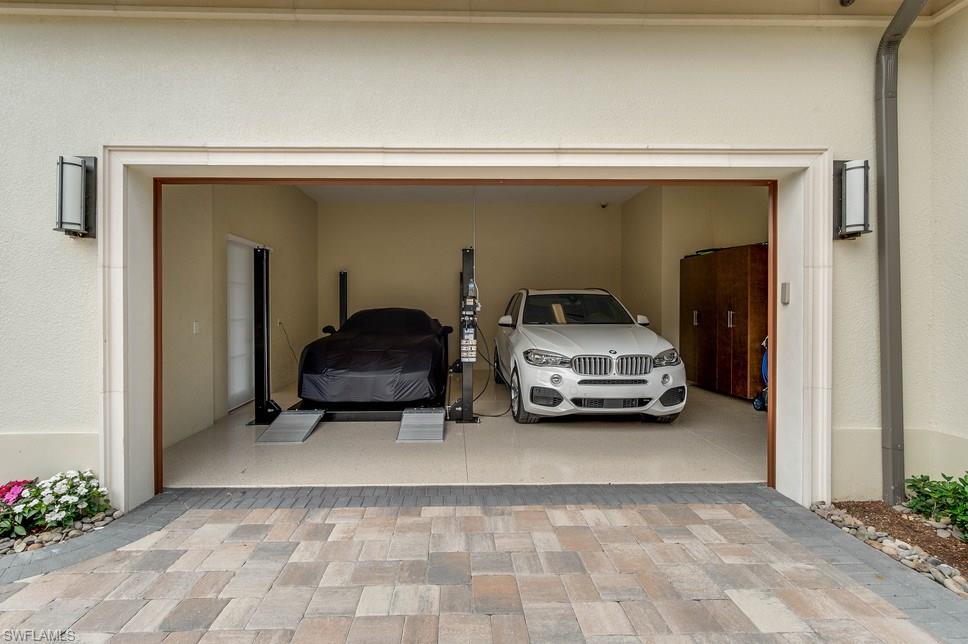 QUAIL WEST - Residential