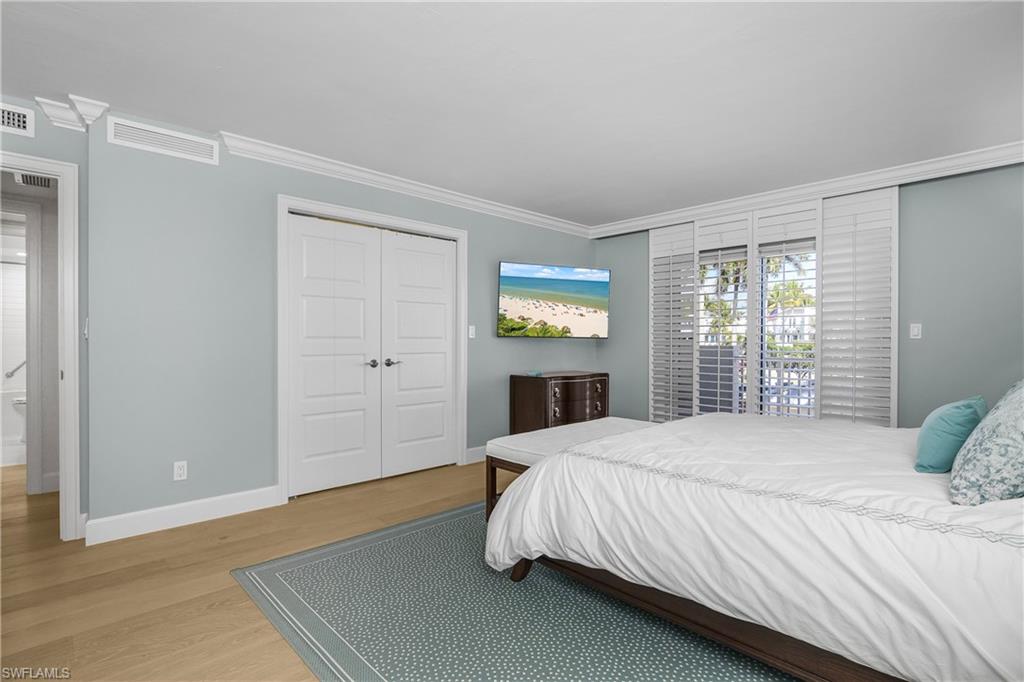 EMBASSY CLUB - Residential