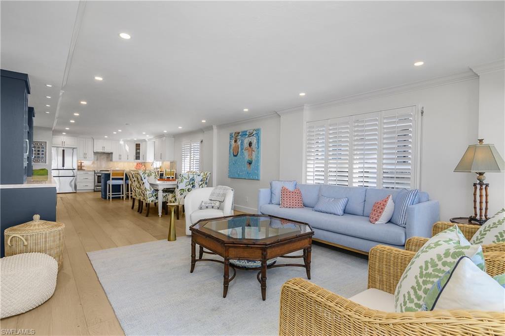 EMBASSY CLUB - Residential