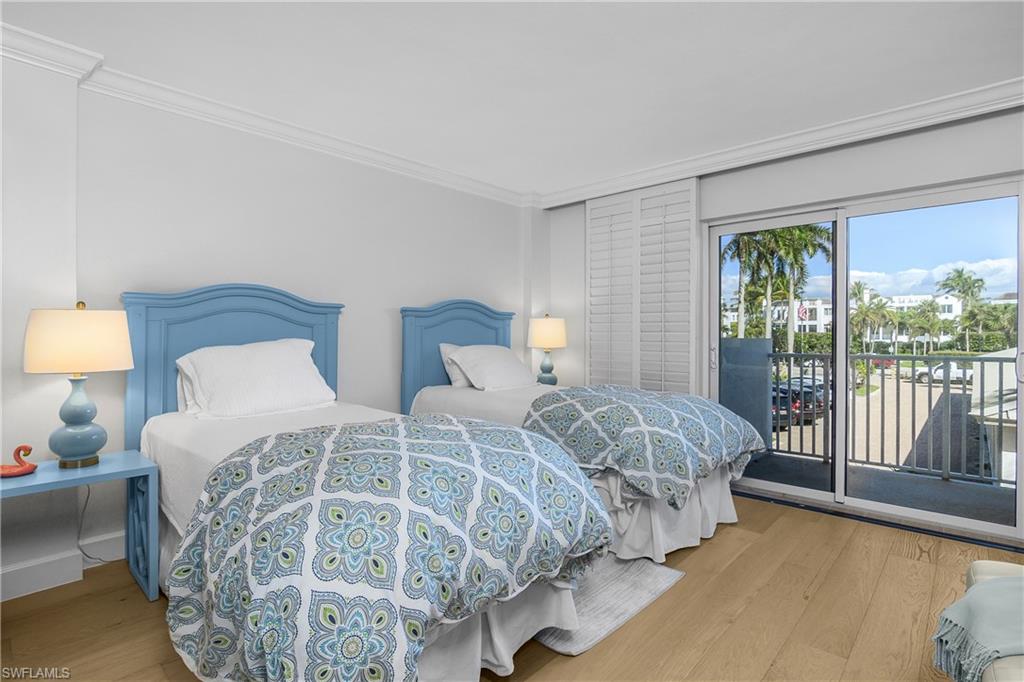 EMBASSY CLUB - Residential