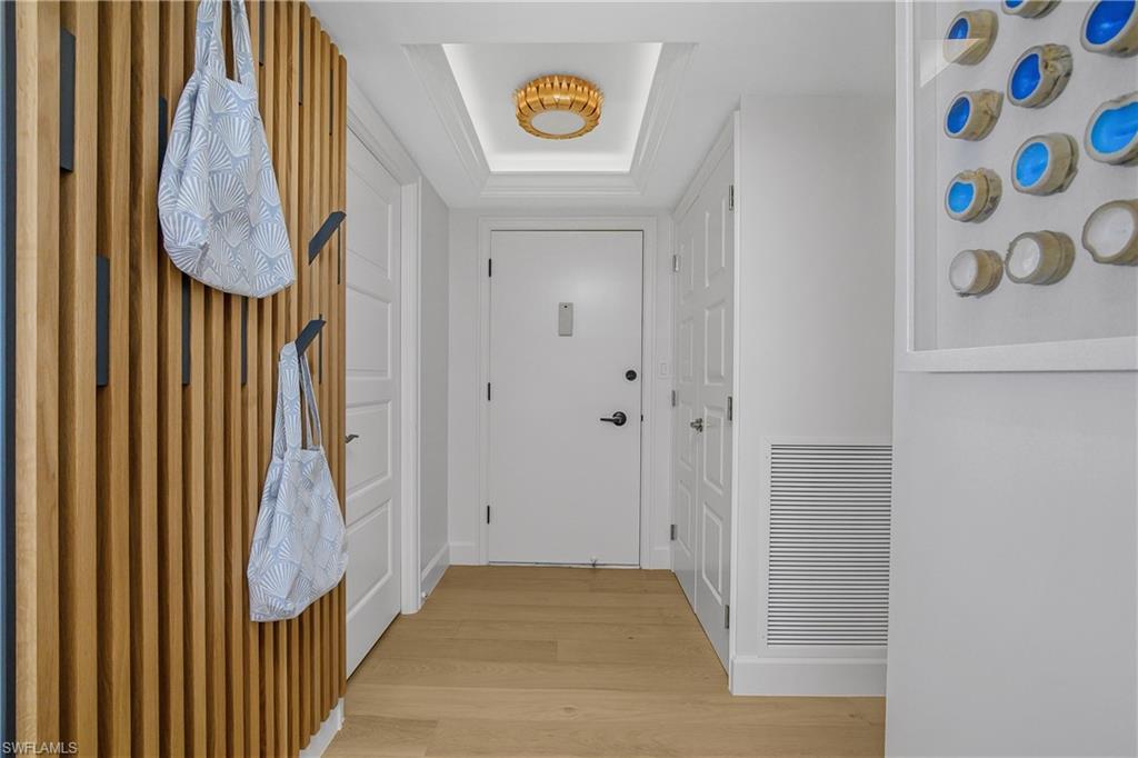 EMBASSY CLUB - Residential