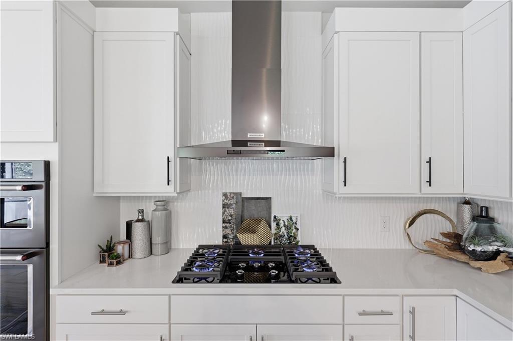 WINDING CYPRESS - Residential