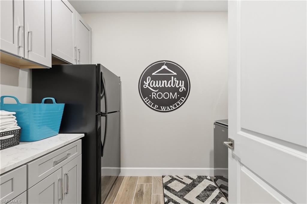 WINDING CYPRESS - Residential