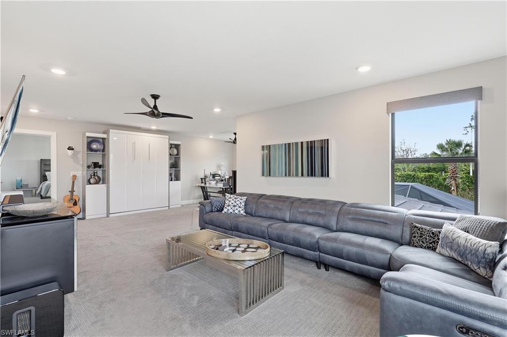 WINDING CYPRESS - Residential