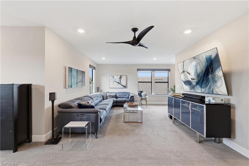 WINDING CYPRESS - Residential