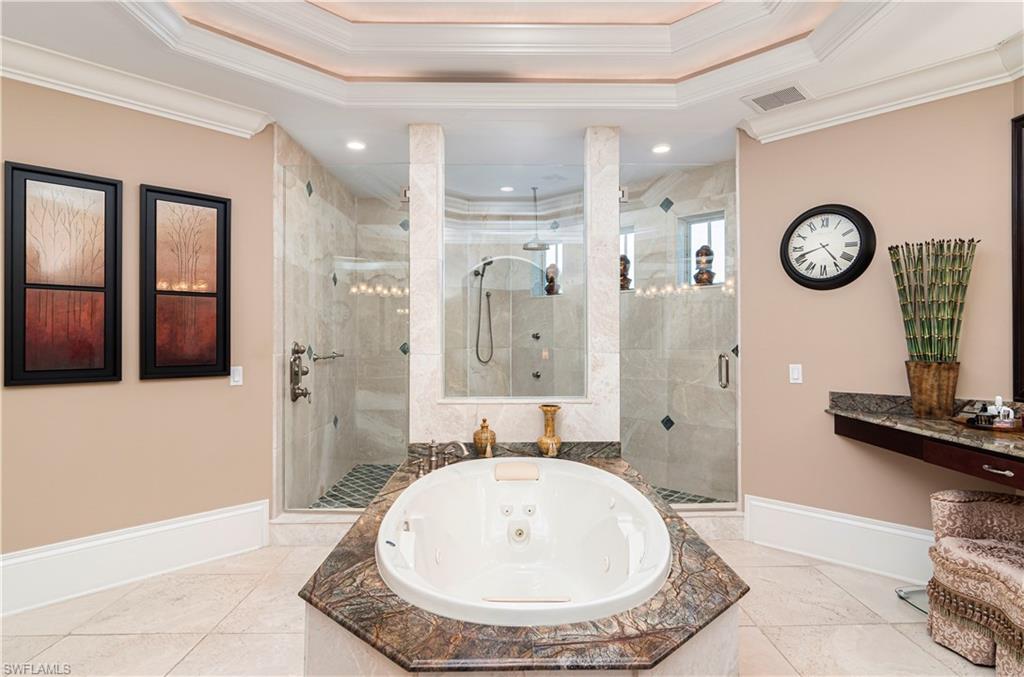 ROYAL HARBOR - Residential