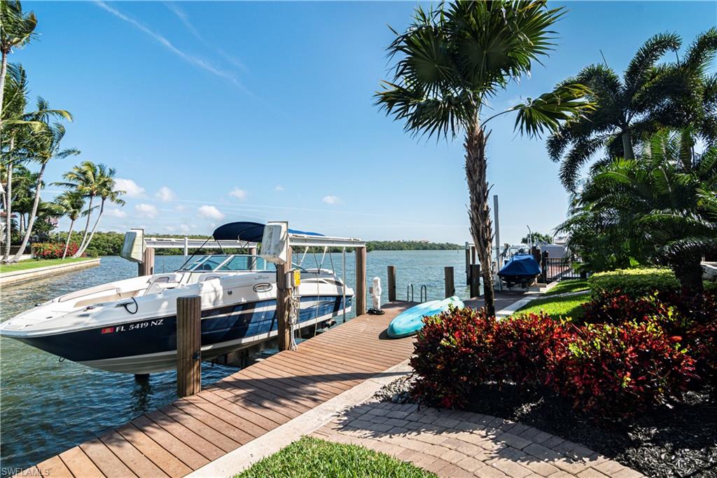 ROYAL HARBOR - Residential