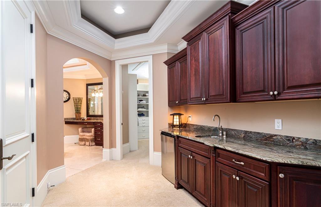 ROYAL HARBOR - Residential