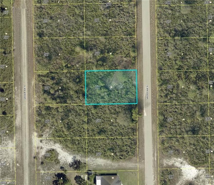 MUST BE SOLD TOGETHER WITH 644 VALLEY AVE. Check out and purchase this QUARTER ACRE LOT in Florida's fastest-growing city! This ELEVATED and DRY parcel offers a solid foundation; perfect for your future construction projects. Ideal for investors and buyers looking to secure an investment opportunity and capitalize on rapid SUBURBAN growth!