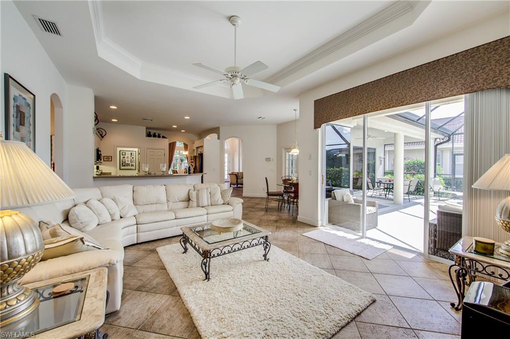 CROWN COLONY - Residential