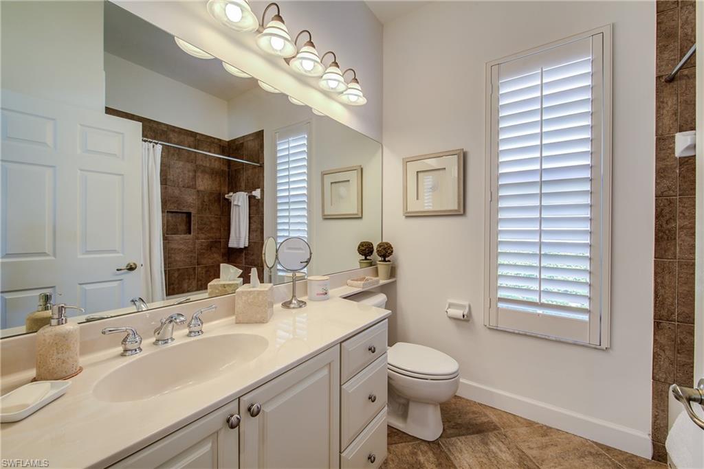 CROWN COLONY - Residential