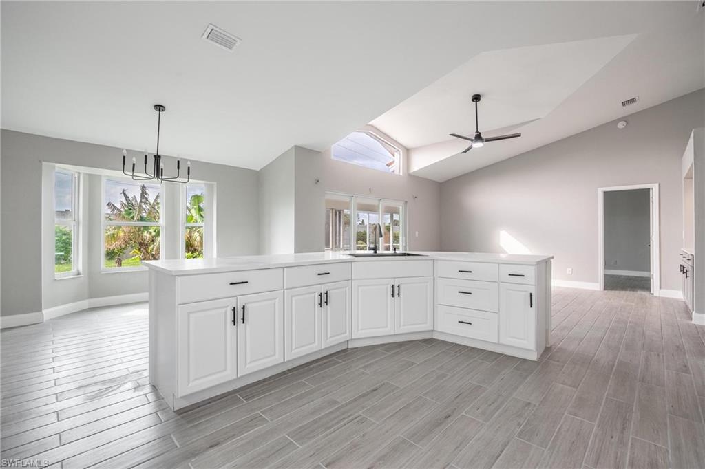 KELLY GREENS - Residential