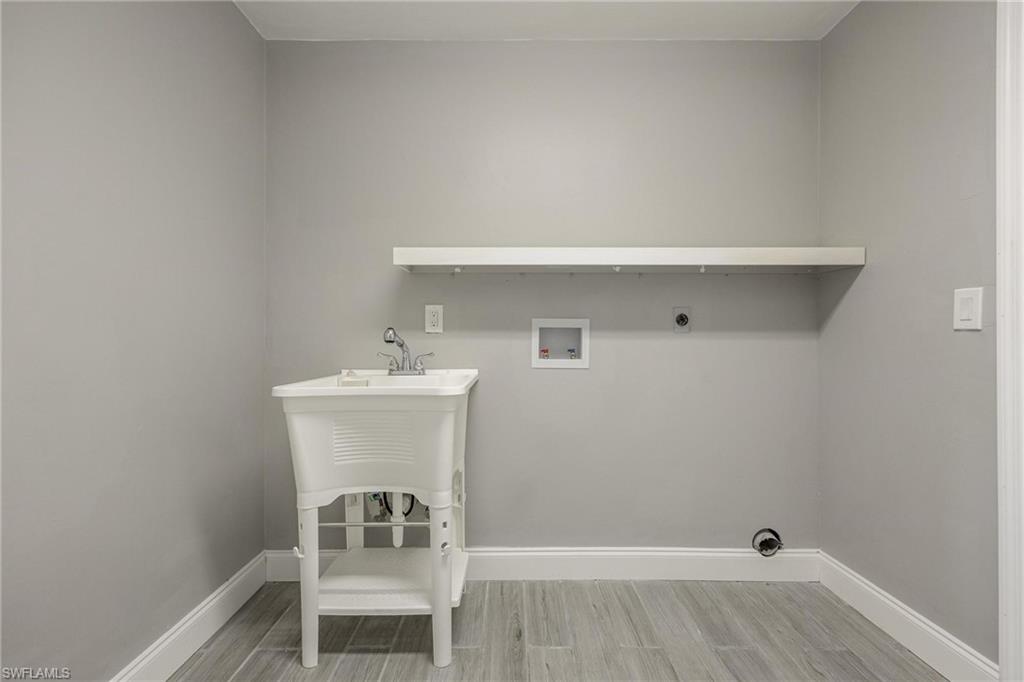 KELLY GREENS - Residential