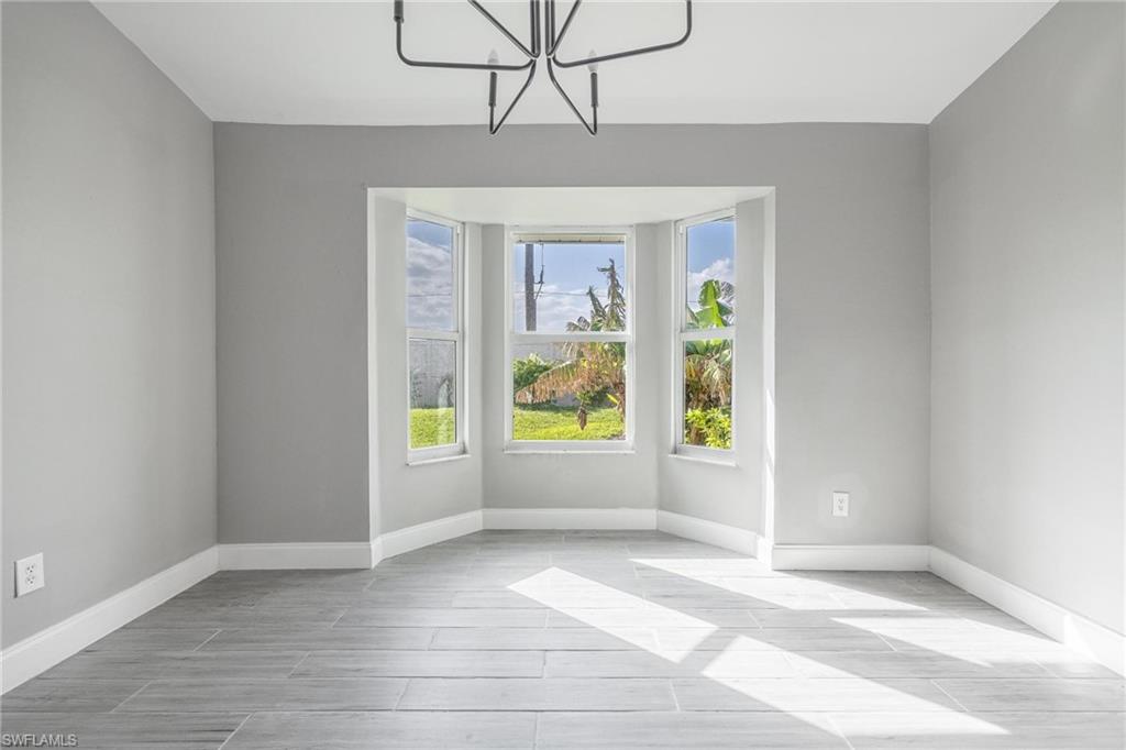 KELLY GREENS - Residential