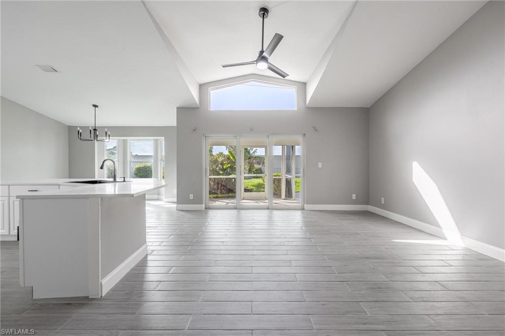 KELLY GREENS - Residential