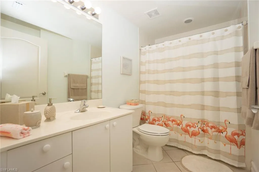 Naples, Florida 34104, United States, 2 Bedrooms Bedrooms, ,2 BathroomsBathrooms,Residential,Active,127835