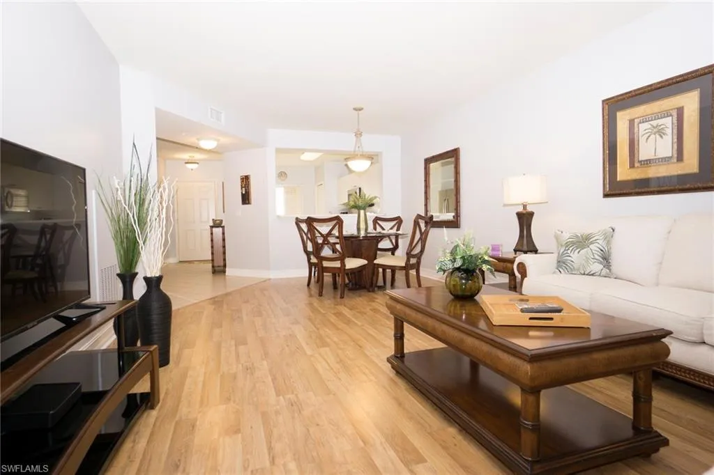 Naples, Florida 34104, United States, 2 Bedrooms Bedrooms, ,2 BathroomsBathrooms,Residential,Active,127835