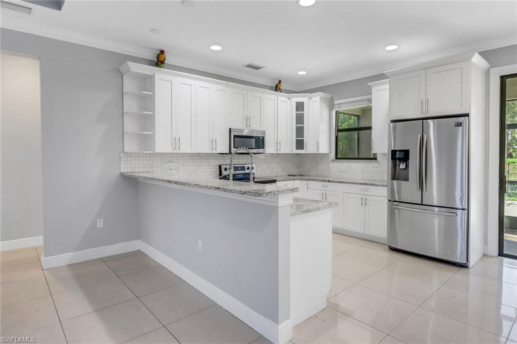 GOLDEN GATE ESTATES - Residential