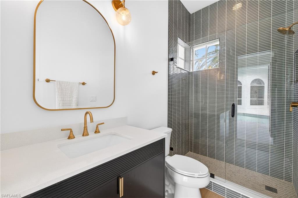 EDGEWATER - Residential